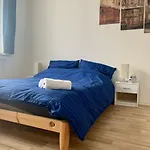 ADFORD Zimmer