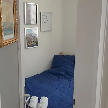 ADFORD Zimmer