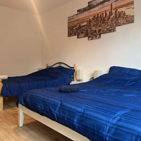 ADFORD Zimmer 3*